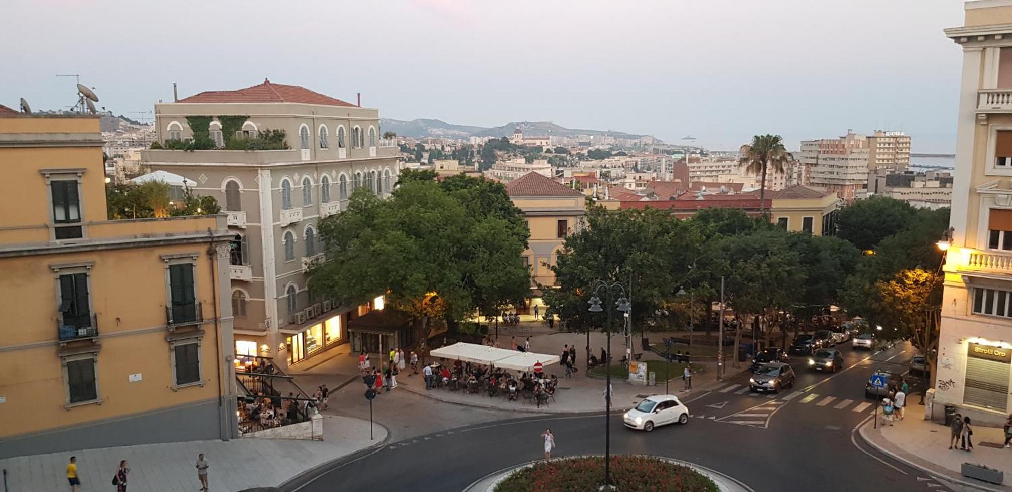 Eva Luxury Suite Cagliari Luaran gambar