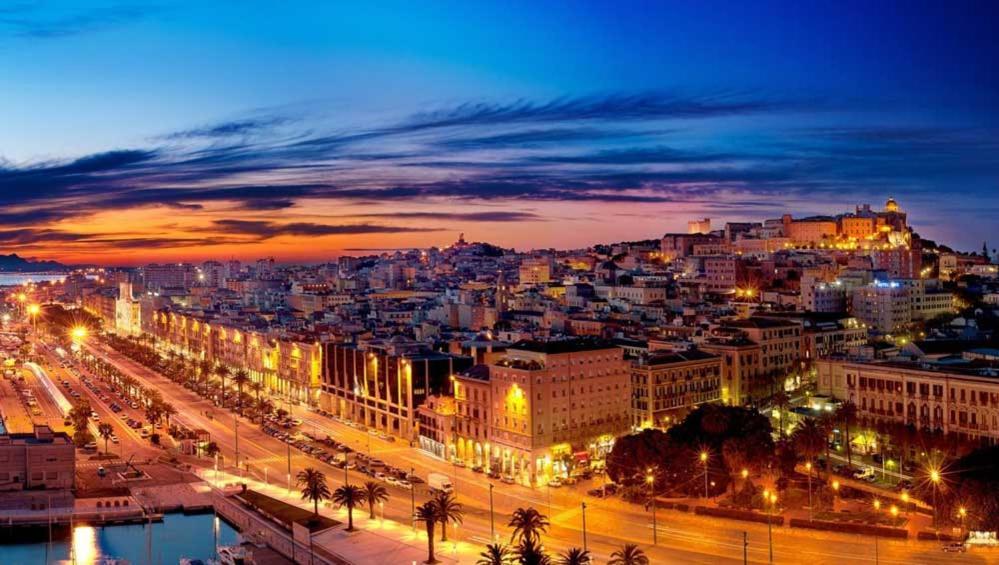 Eva Luxury Suite Cagliari Luaran gambar